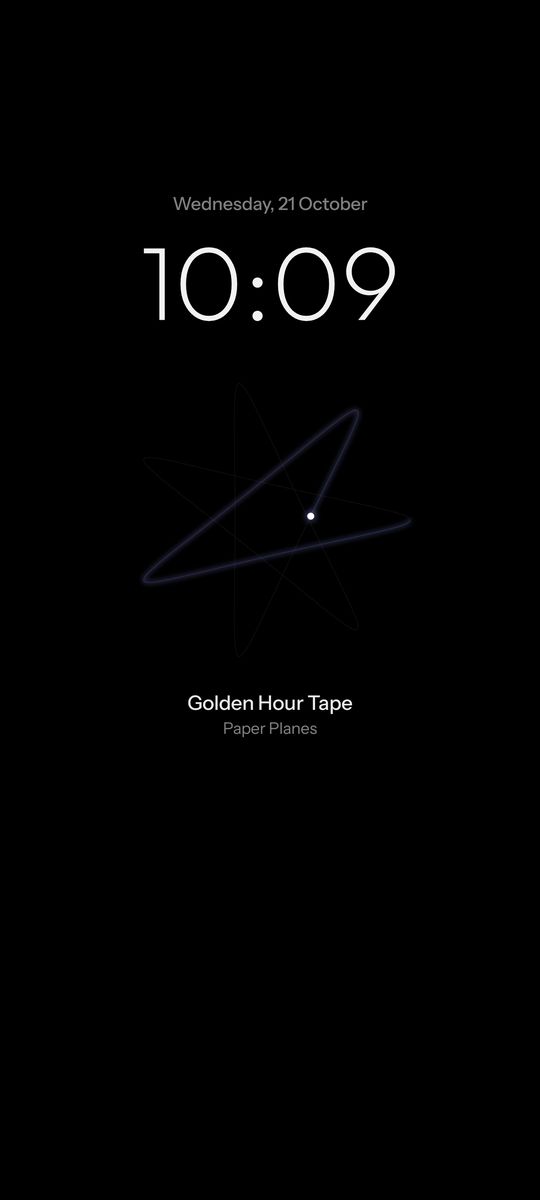 Signature, a music visualizer clock live wallpaper on an Android lock screen